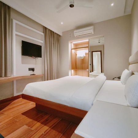 Aura Rooms Dehradun Exterior photo