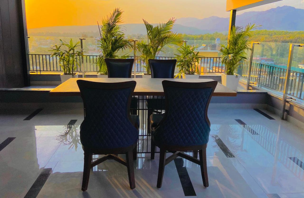 Aura Rooms Dehradun Exterior photo