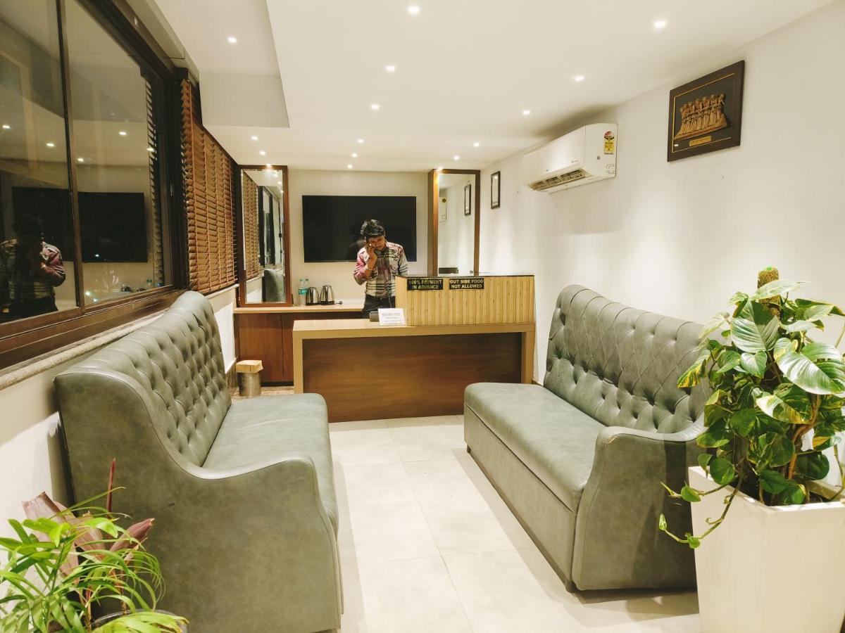 Aura Rooms Dehradun Exterior photo