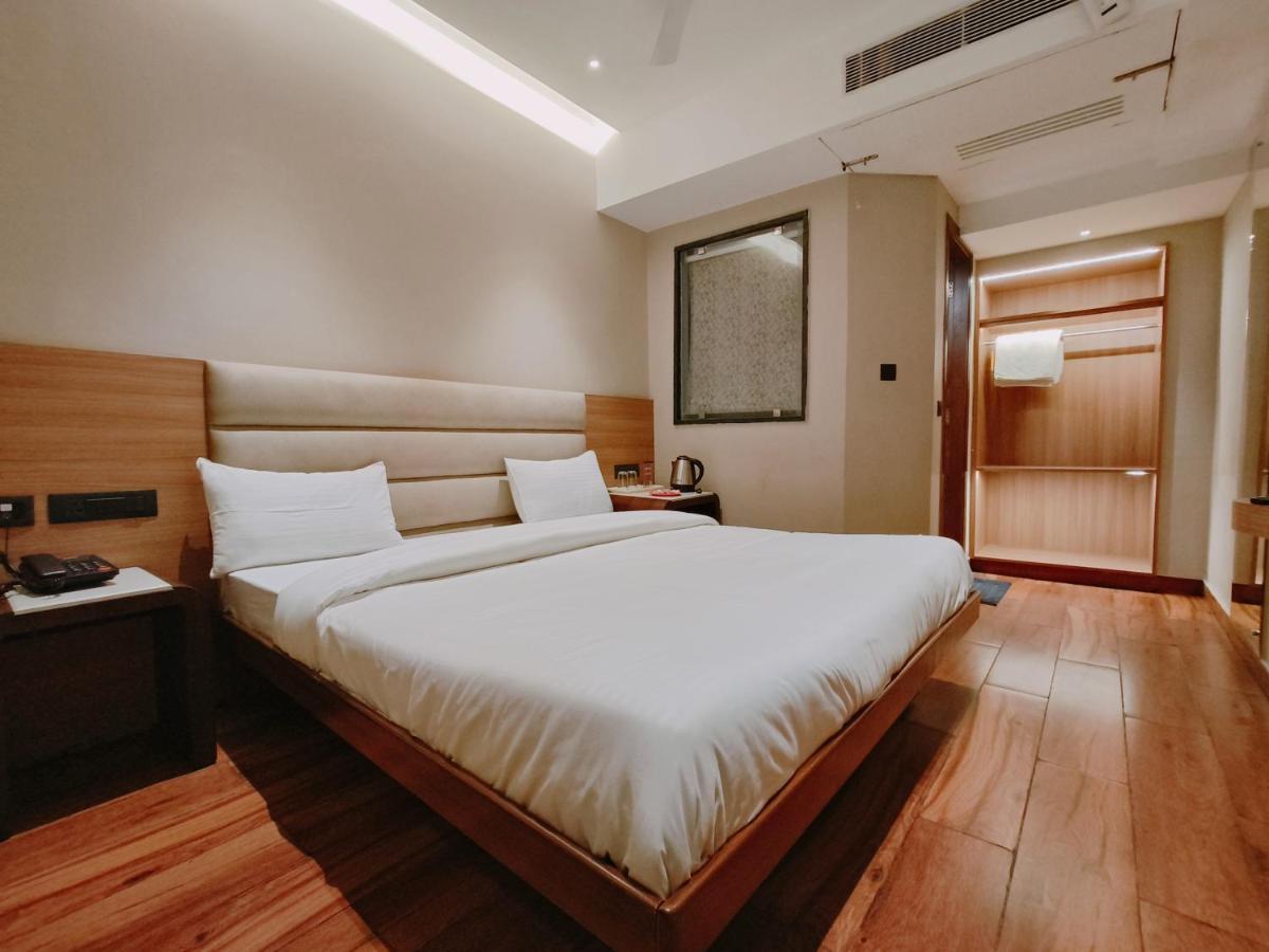 Aura Rooms Dehradun Exterior photo