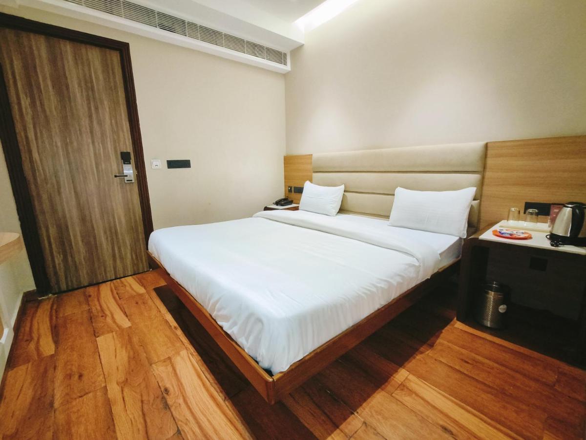 Aura Rooms Dehradun Exterior photo